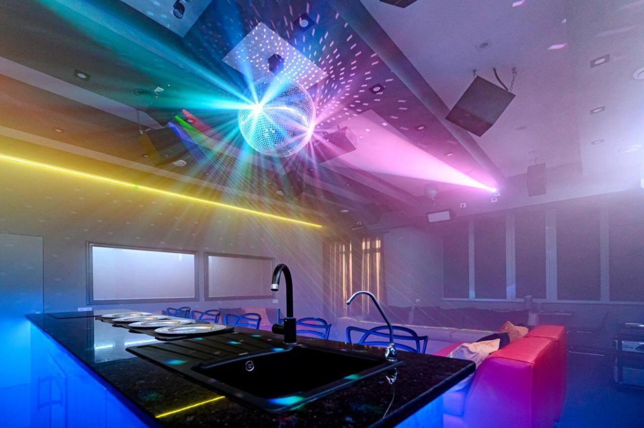 Party Luxury 3Br Sea View Apartment In Arcadia Одеса Екстериор снимка